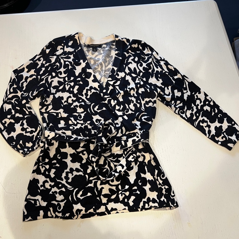 Chic Black and White Floral Wrap sweater